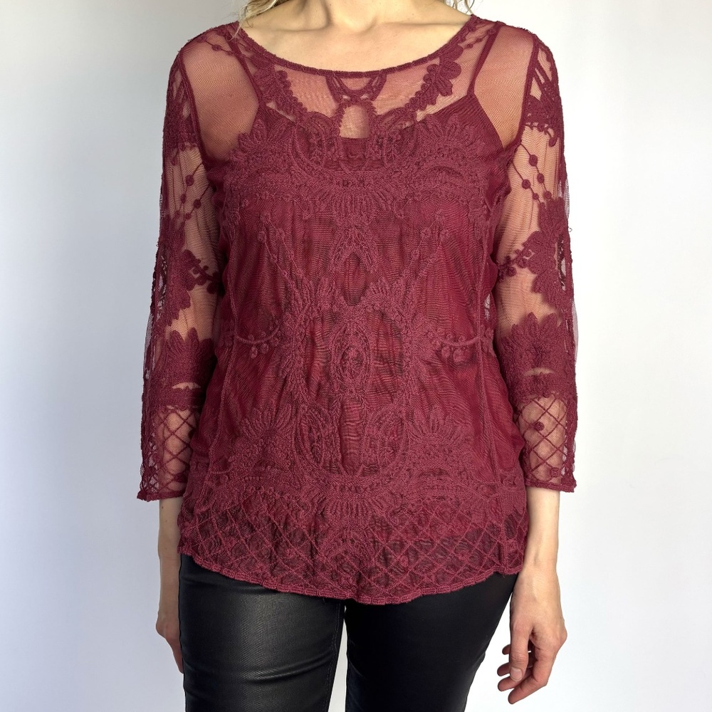 Burgundy Red Lace Shirt and Camisole – Medium - Picture 16 of 16